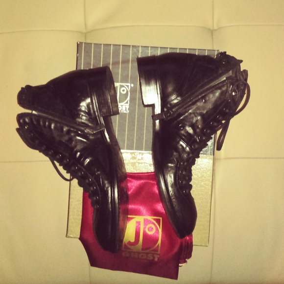 Jo Ghost Boots - Picture 2 of 6